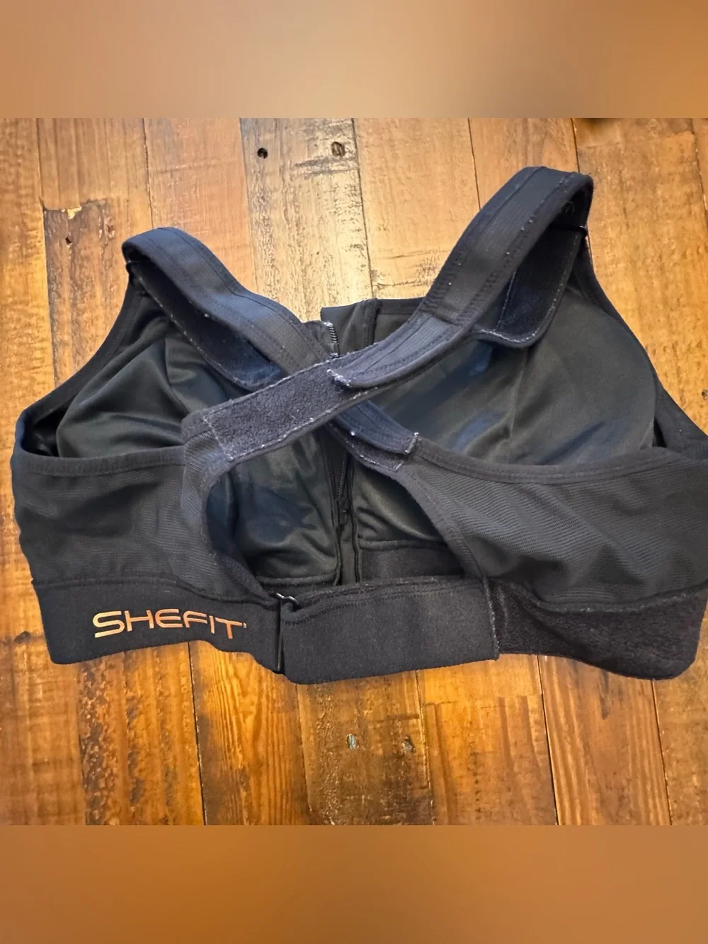 SHEFIT Ultimate Sports Bra‎